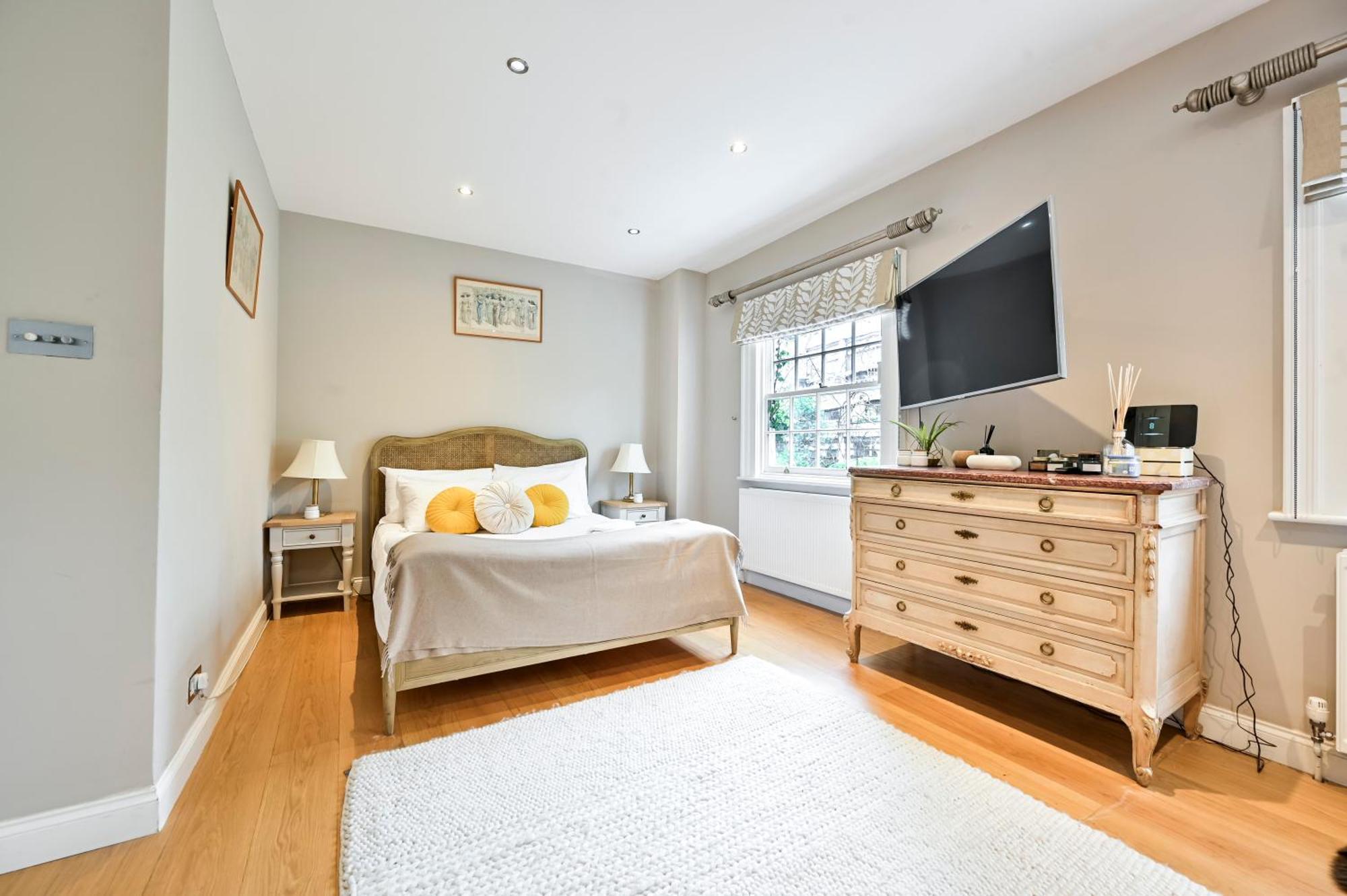 Апартаменты Magnificent 2 Bed Hyde Park Mews House Лондон Экстерьер фото